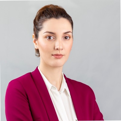 Elham Yaghoobi